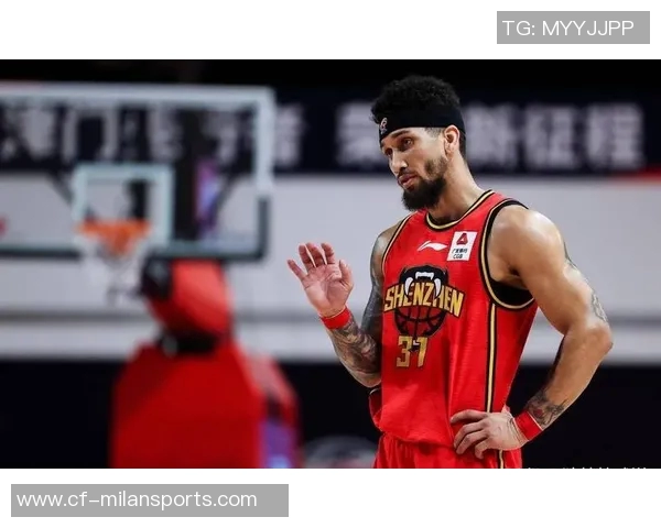 布克表现平平仅得18分正负值惨淡球队求胜欲望显不足