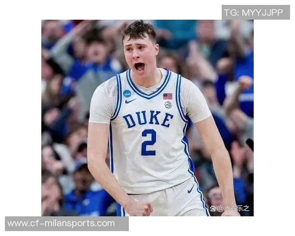 弗拉格强调球队进攻潜力巨大提出后卫线掩护打错位策略